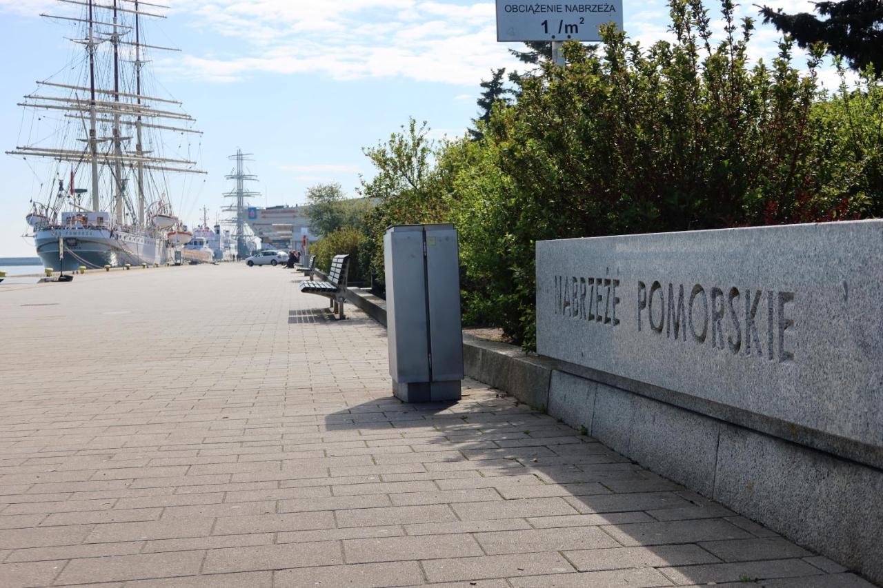Yacht Park Marina Apartment Gdynia